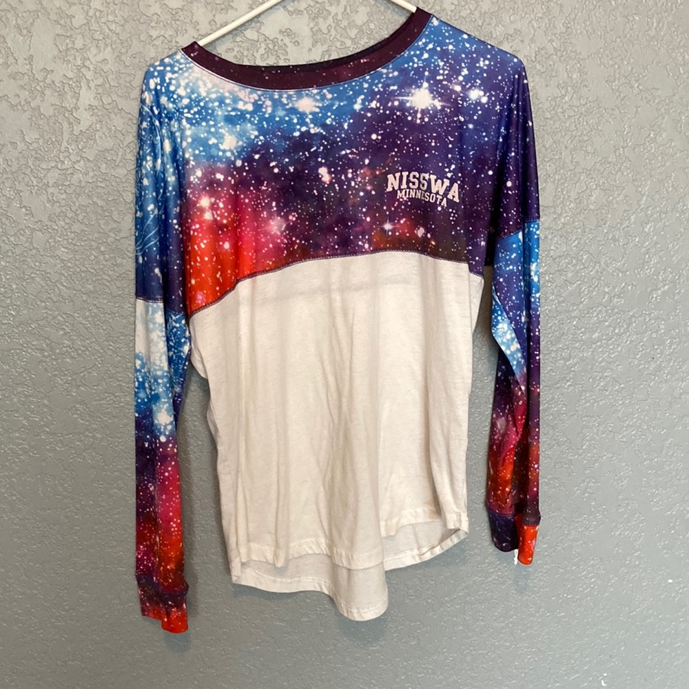 Nisswa shirt medium